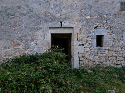 Non ci resta ora che entrare nella struttura principale